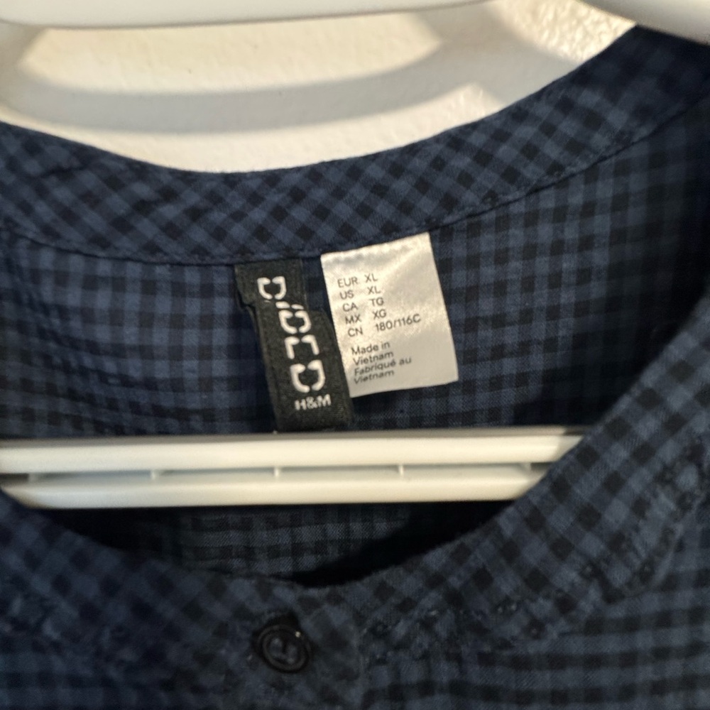 H&M Navy Gingham Ruffle Shoulder Button-Up Blouse XL - Picture 5 of 9